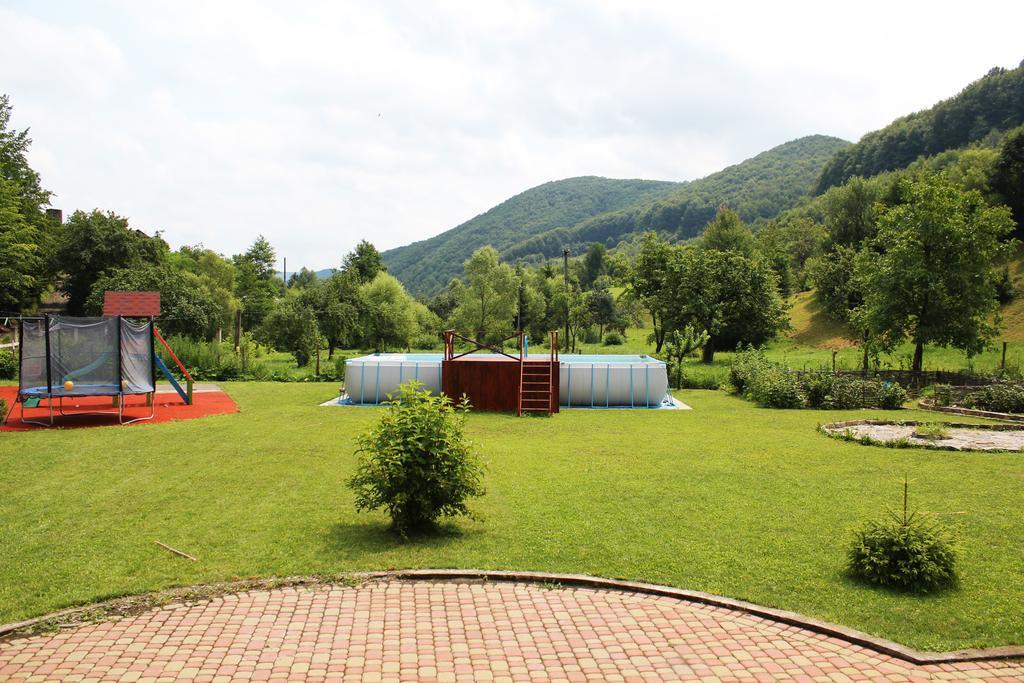 Svit Sontsya Tur'ya Polyana Buitenkant foto